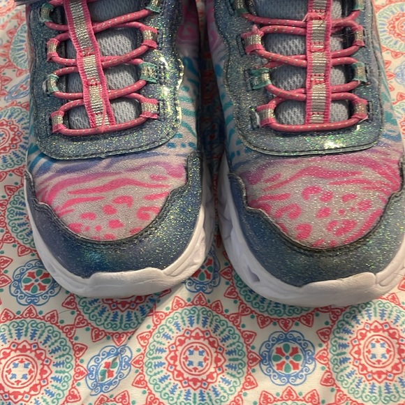 Sneakers - Picture 7 of 14